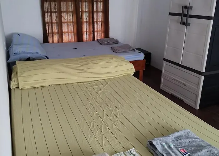 بيت ضيافة Staycation Fully Furnished With Wi-fi, Ac & Kitchen In Valenzuela