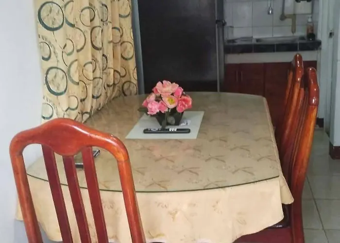 Staycation Fully Furnished With Wi-fi, Ac & Kitchen In Valenzuela مانيلا